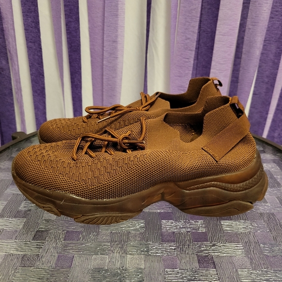 Dridda Chunky Sneaker - Picture 2 of 5
